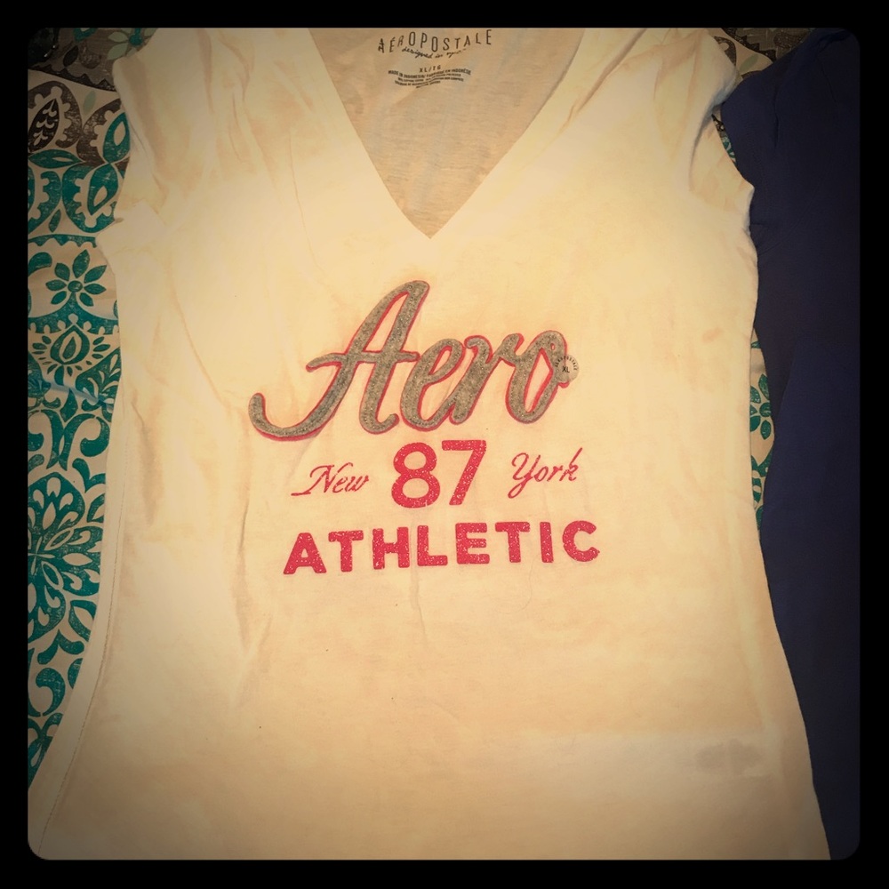 🔥😮😮 A Set of 2 New Aeropostale T’s BNWT😮😮🔥